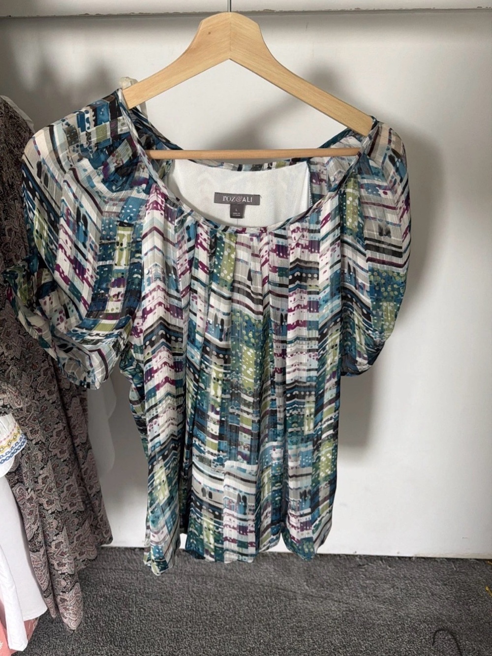 Roz And Ali Women’s Round Neck Short Sleeve Blouse Top Blue Multi Size Large